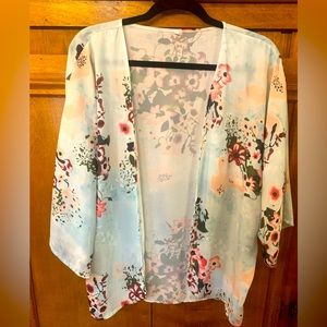 Women’s Kimono - Medium - Sheer Floral Print